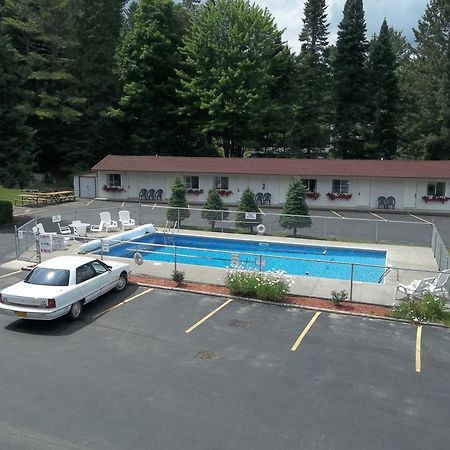 Carriage House Motor Inn Lake Placid Exterior foto