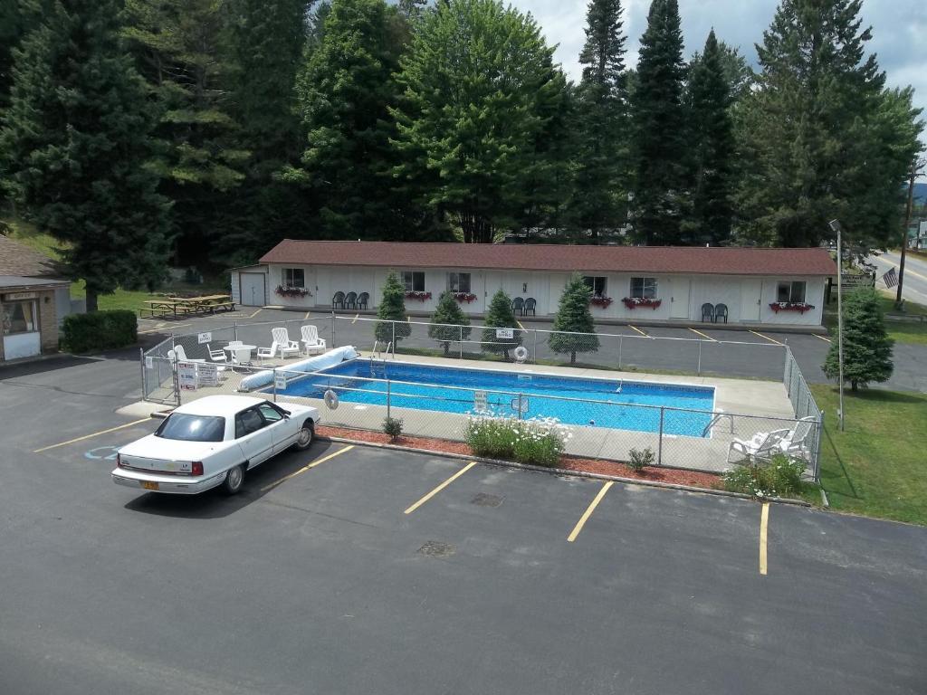 Carriage House Motor Inn Lake Placid Exterior foto